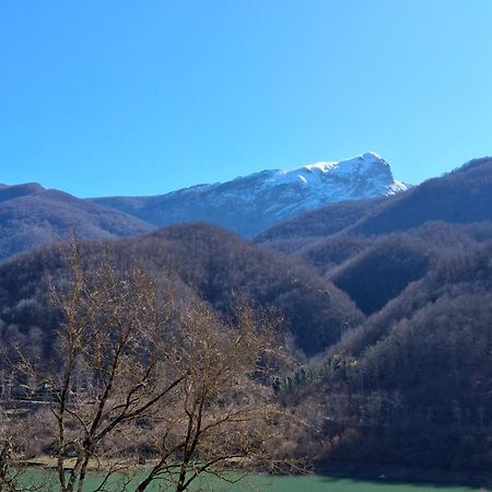 Il Vecchio Convento Bed & Breakfast Vagli di Sotto ภายนอก รูปภาพ